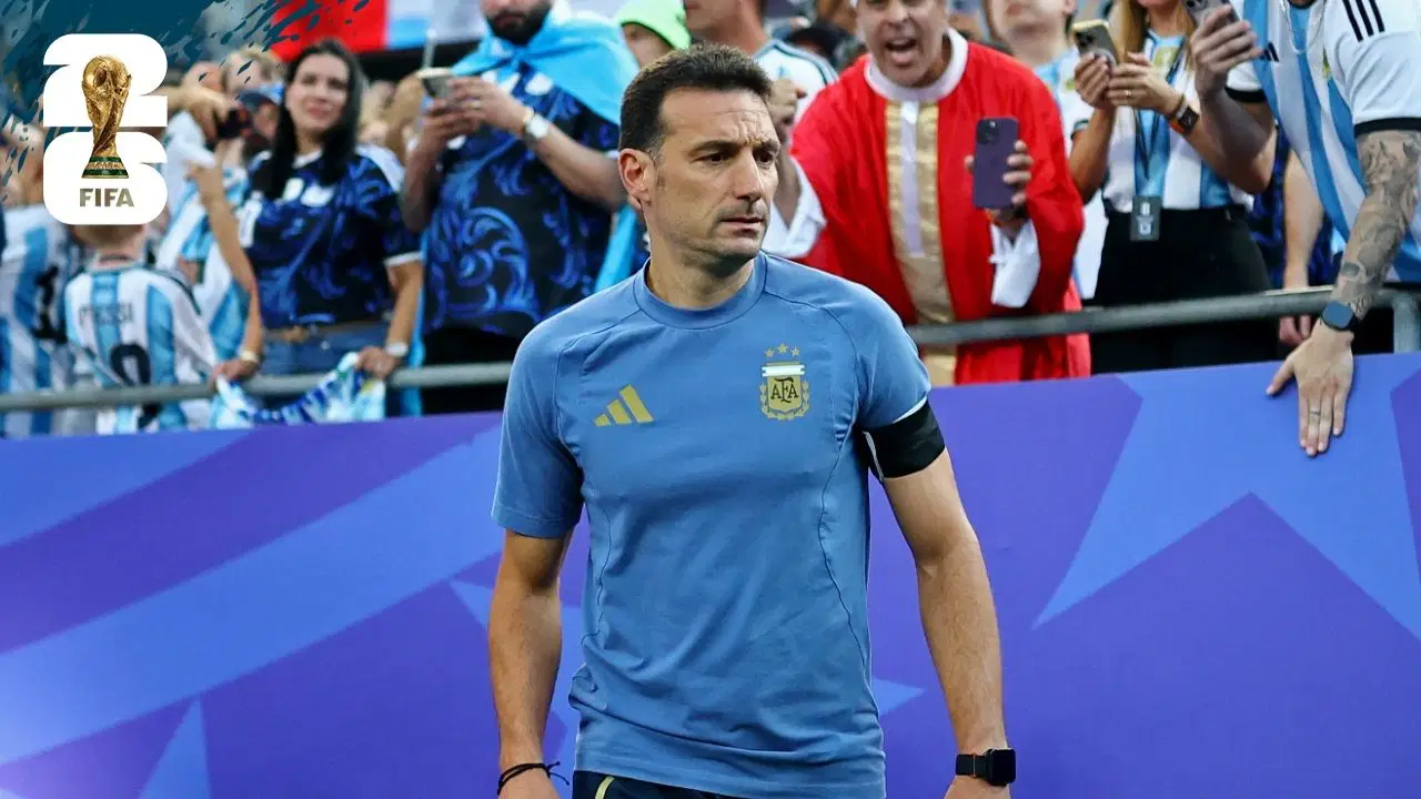 Lionel Scaloni'den özeleştiri: 'Bizi zor durumda bıraktılar'