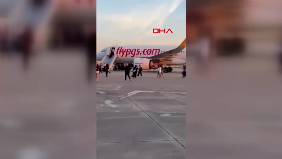Esenboğa Havalimanı'nda Uçuş İptali: Şarj Cihazı Duman Çıkardı