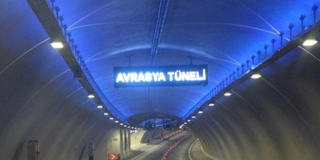 Avrasya Tüneli'nde su baskını alarmı: Trafiğe kapatıldı