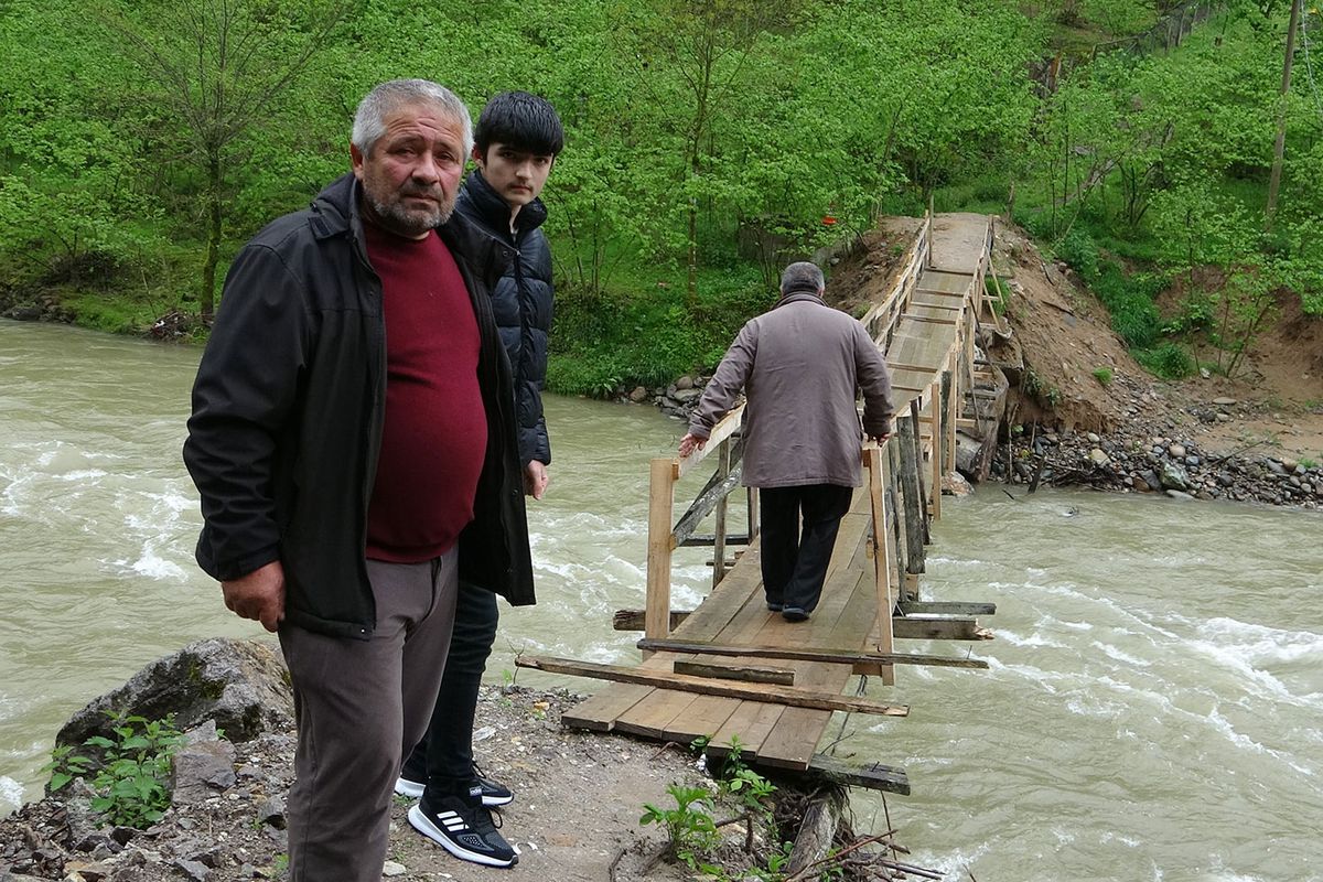 Bu köprüden geçmek yürek ister