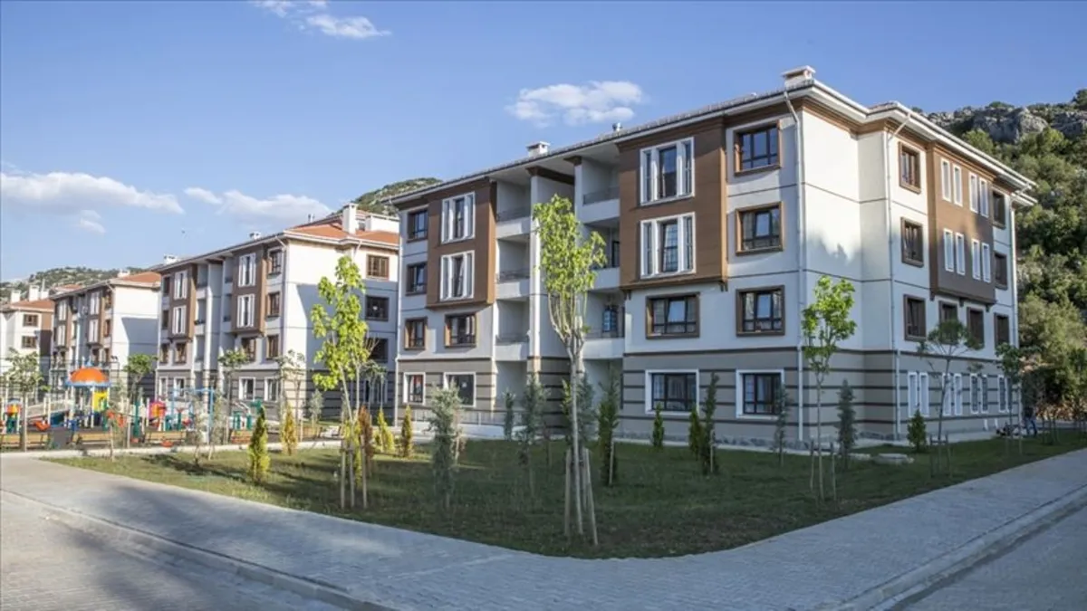 İkametgah ve gelir şartı aranmıyor: TOKİ kurasız 20 bin konut satışı başladı!