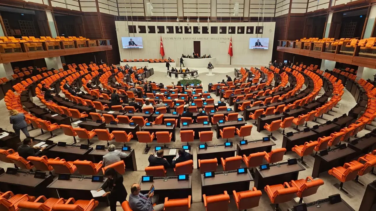 TBMM'de Türkiye - Irak petrol hattı tartışması... Muhalefetin araştırma önerisi AKP ve MHP oylarıyla reddedildi