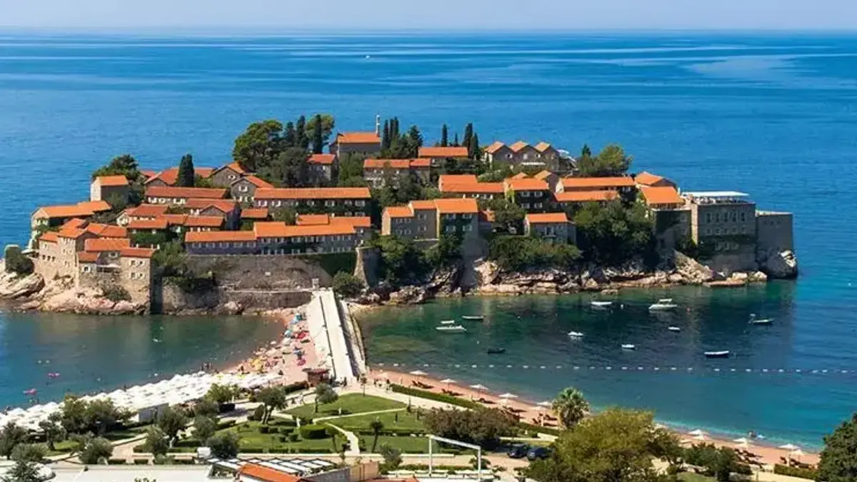 Karadağ, Türk vatandaşlarına vize uygulamaya başlıyor