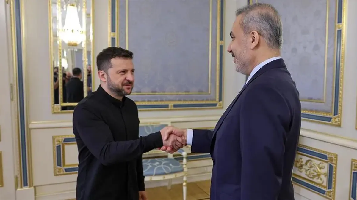 Bakan Fidan, Ukrayna Devlet Başkanı Zelenski ile bir araya geldi