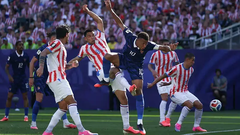 Paraguay’ı 1-0 mağlup eden Fransa çeyrek finalde