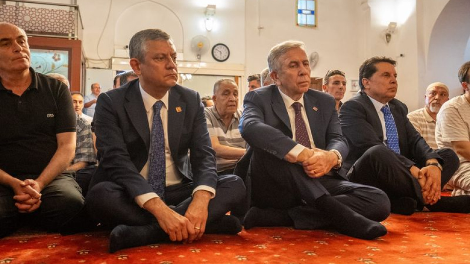 Özel ve Yavaş, mevlit programına katıldı