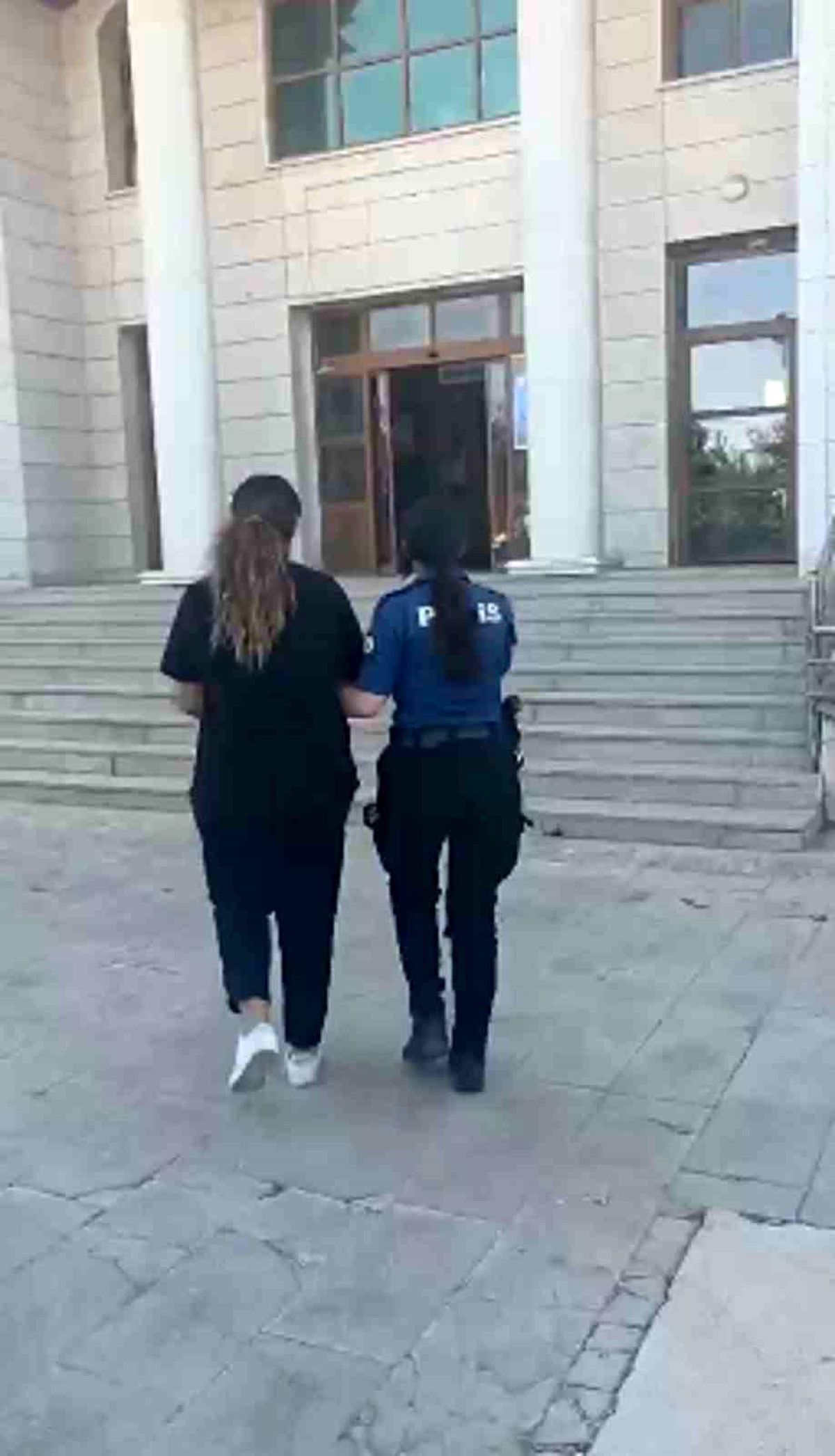 Hatay'da hapis cezası ile aranan 2 kişi tutuklandı