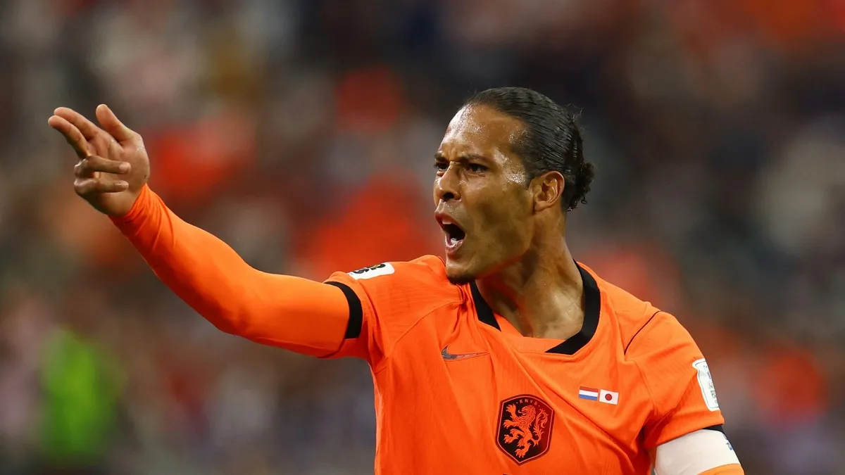 Virgil van Dijk su molalarına tepkili: Hoşuma gitmedi