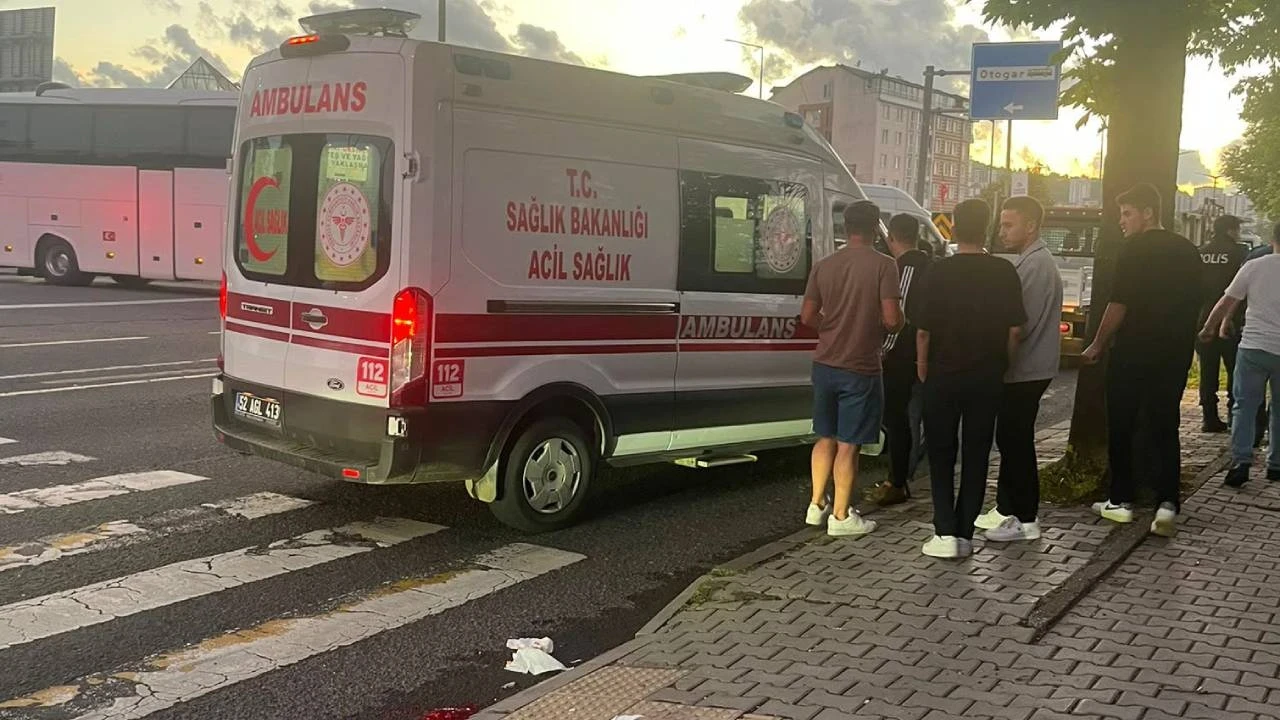 Motosikletin çarptığı yaya hayatını kaybetti