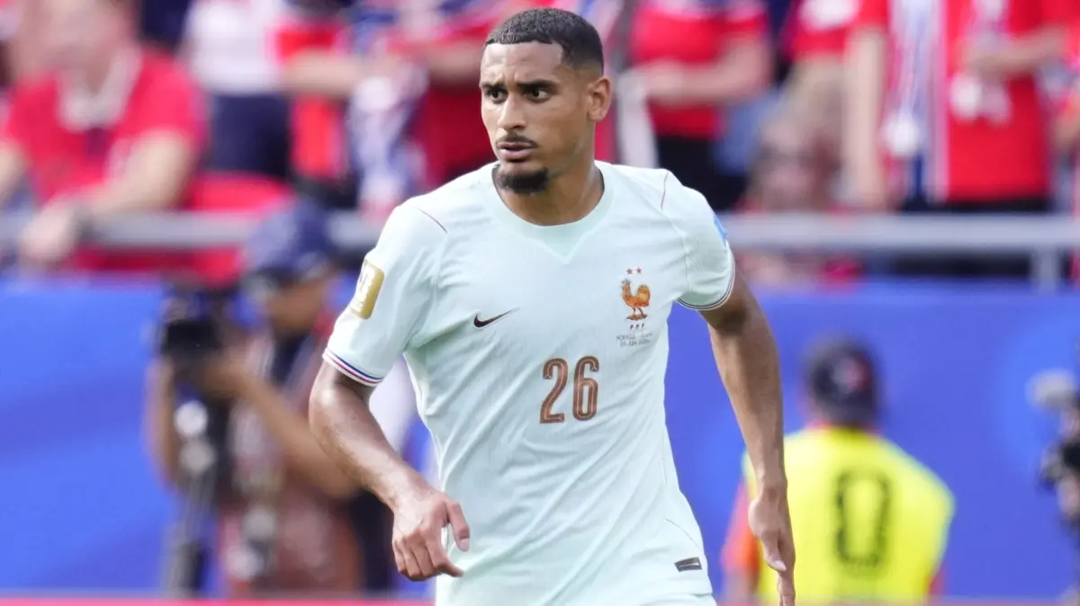 Chelsea, Maxence Lacroix transferini bitiriyor