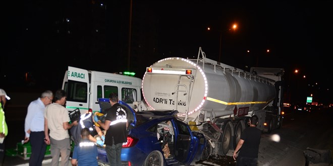 Adana'da tankerle çarpışan otomobildeki baba öldü