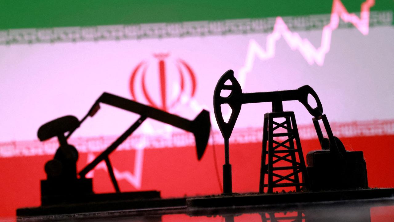 Küresel petrol fiyatları ABD-İran savaşı öncesindeki en düşük seviyeye geriledi
