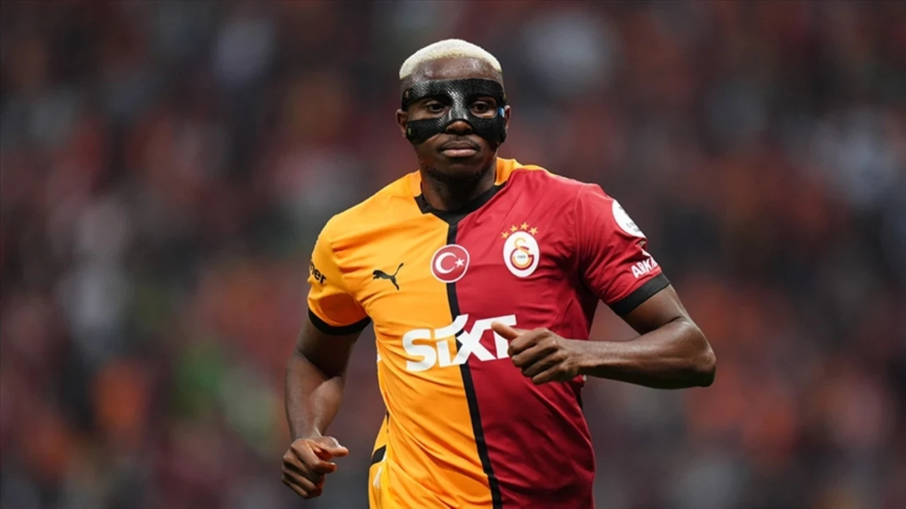 Osimhen'e 'Galatasaray'dan ayrılmazsın değil mi?' dediler: Verdiği cevap dikkat çekti