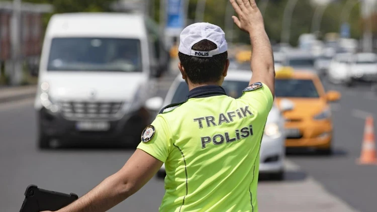 İstanbul'da 2 ilçede yarın bazı yollar trafiğe kapatılacak