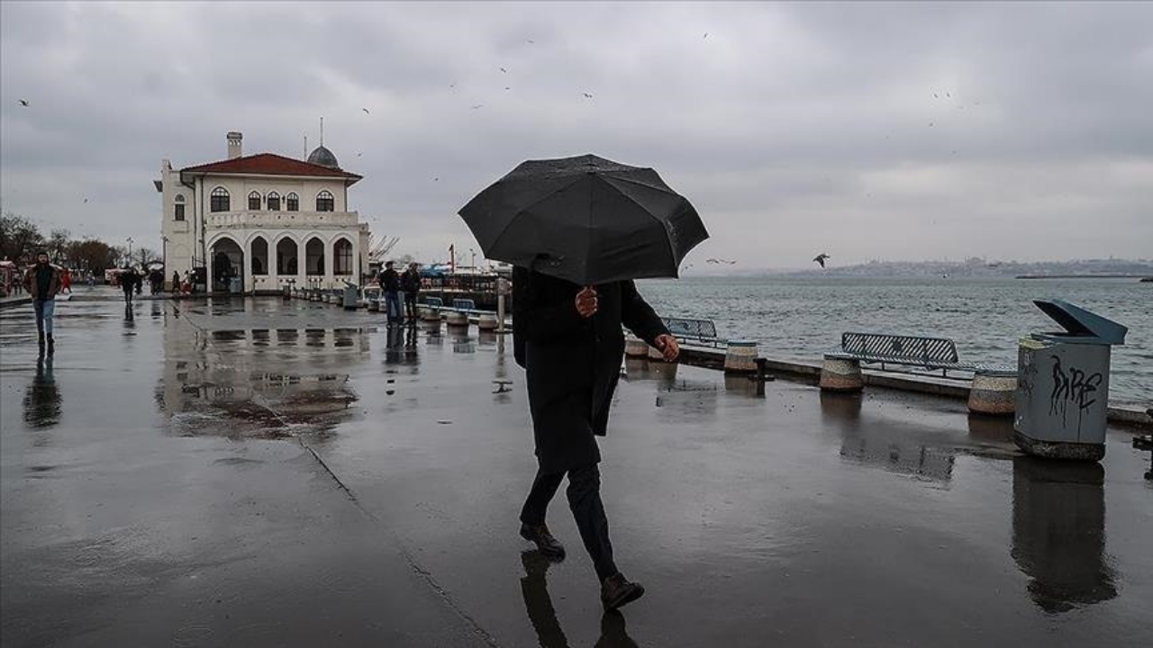İstanbul'a hafta sonu yağış uyarısı! Sıcaklıklar sert düşecek