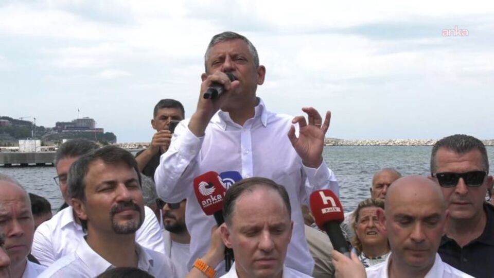 Özgür Özel Zonguldak'ta seslendi: Bu yürüyüş, yeni bir yürüyüştür