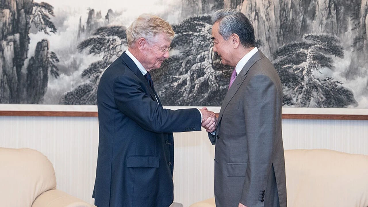 Wang Yi’den İsveç iş dünyasına Çin’le işbirliğini güçlendirme çağrısı