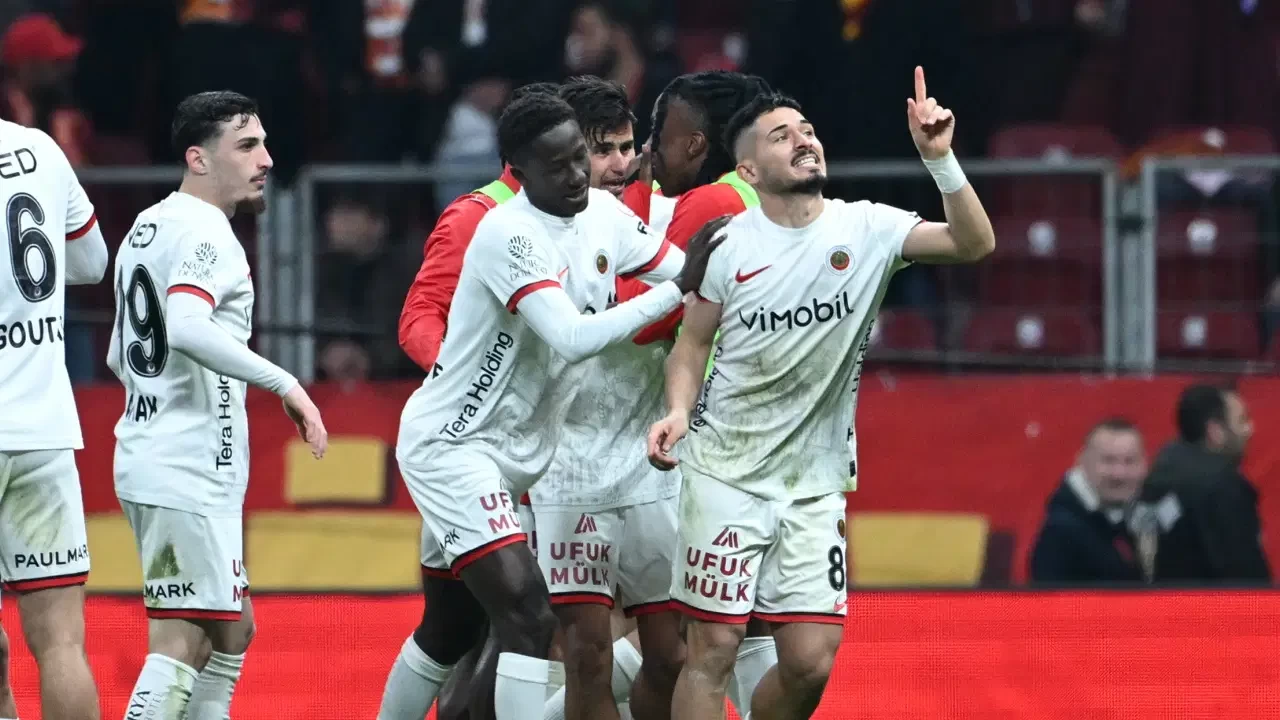 Gençlerbirliği, Fıratcan Üzüm'le sözleşme yeniledi