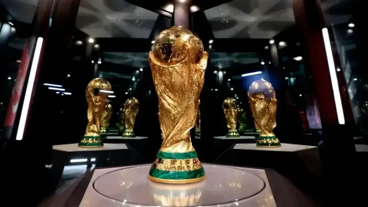 Dünya Kupası'nda sadece futbol değil, ekonomi de yarışacak: Türkiye'nin şansı ne?