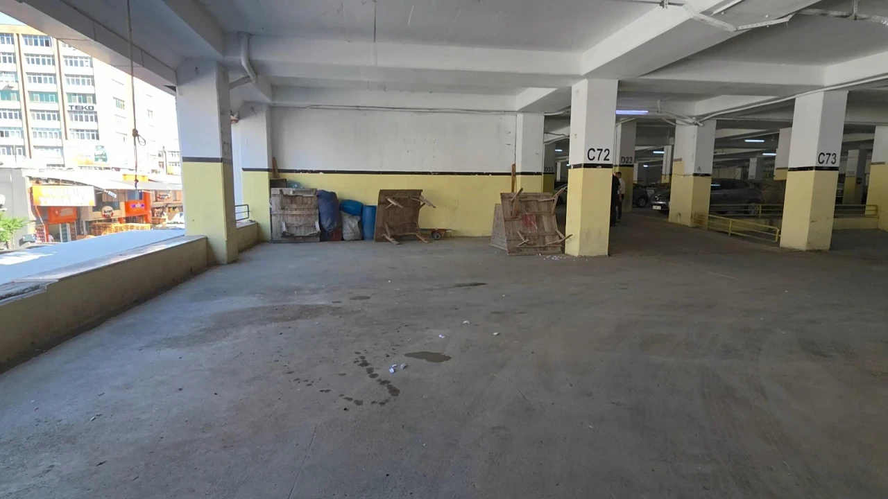 Kapalıpazarda ölü bulundu
