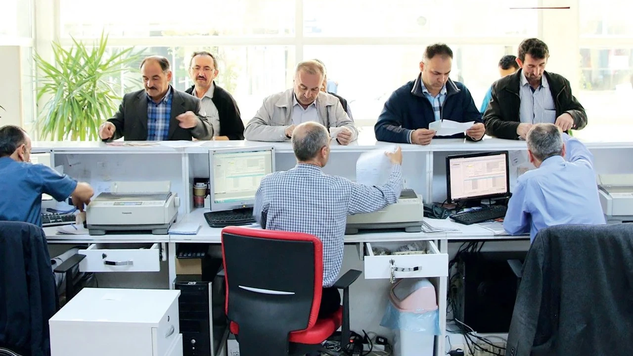 Eksi hesaplar 1 trilyona yürüyor