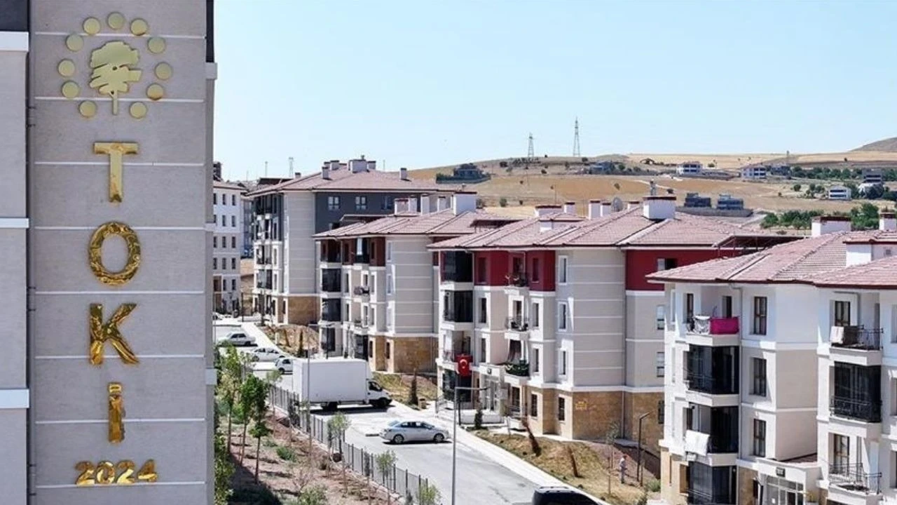 TOKİ 20 bin konut projesi il listesi belli oldu! Hangi ilde kaç konut satışa çıkarılacak? İşte TOKİ 20 bin konut satışı il ve ilçelere göre dağılımı