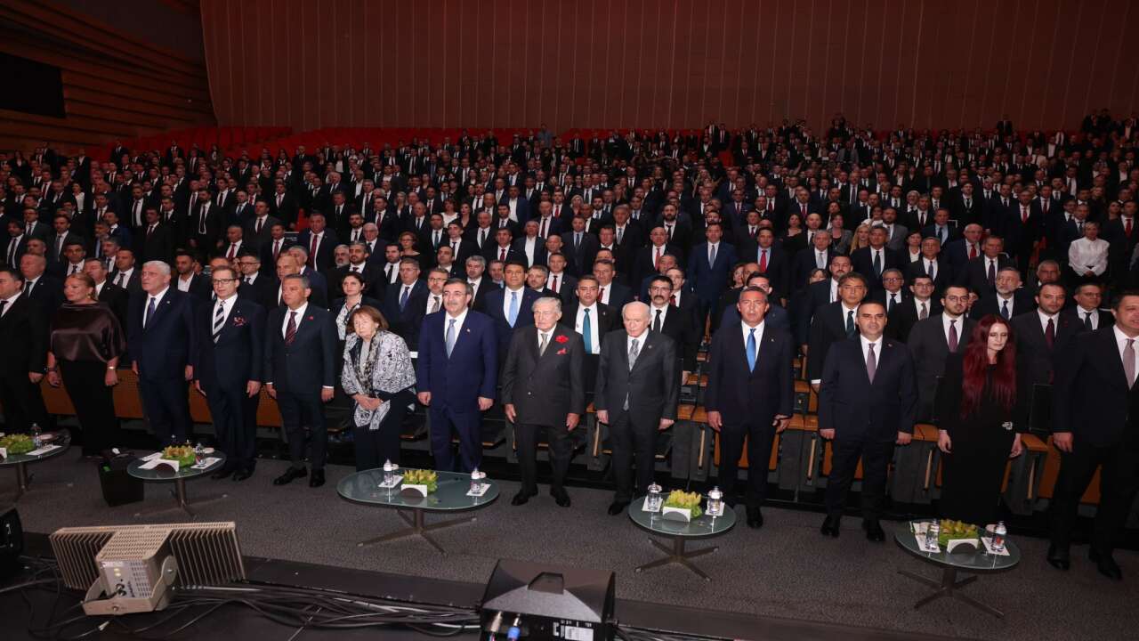 MHP’li Eyüp Yıldız’dan Koç Topluluğu’na 100. yıl tebriği