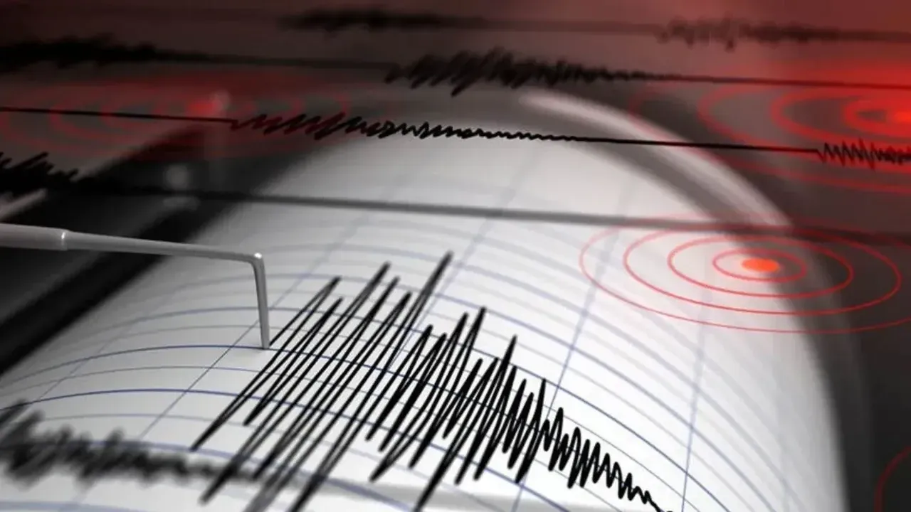 Ege Denizi’nde korkutan deprem
