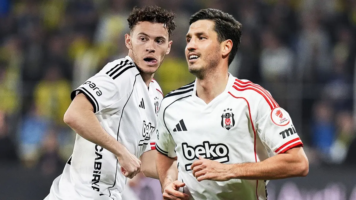 Beşiktaş'ta yaprak dökümü! Kristjan Asllani ve Salih Uçan ile yollar ayrıldı