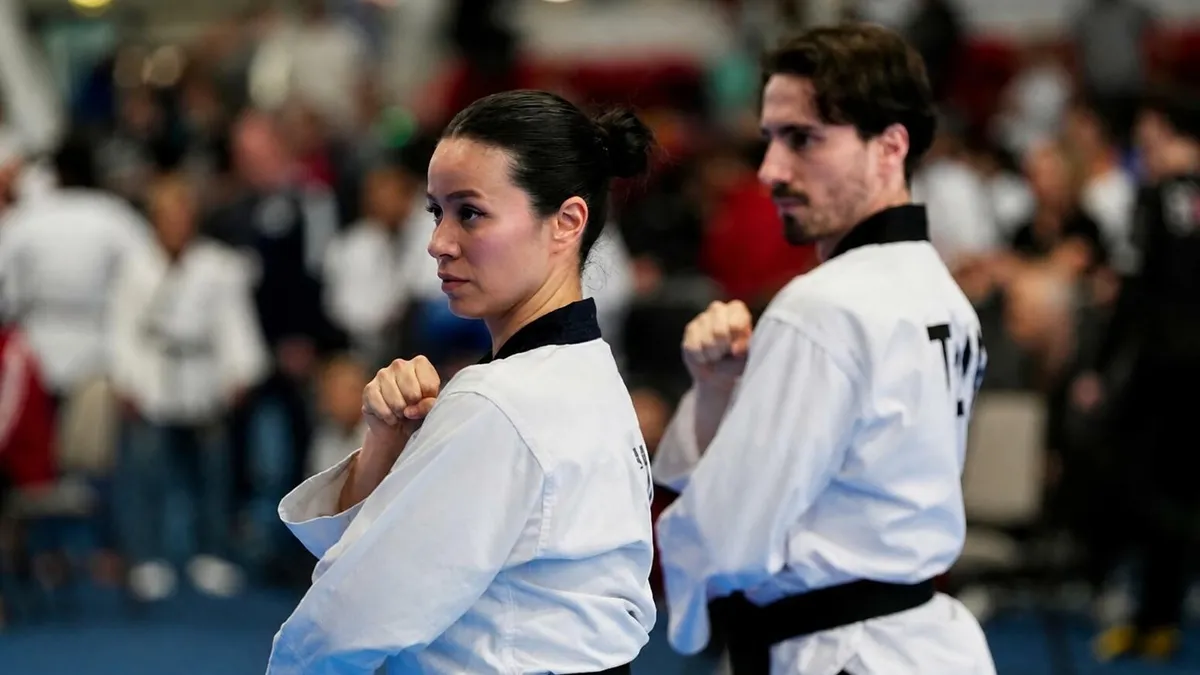 Milli sporcu Rabia Karışık ve eşi Londra Tekvando Şampiyonası'nda zirvede
