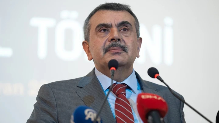 Bakan Tekin: 'Bilişim sınıfları'mızı yeniden revize ediyoruz