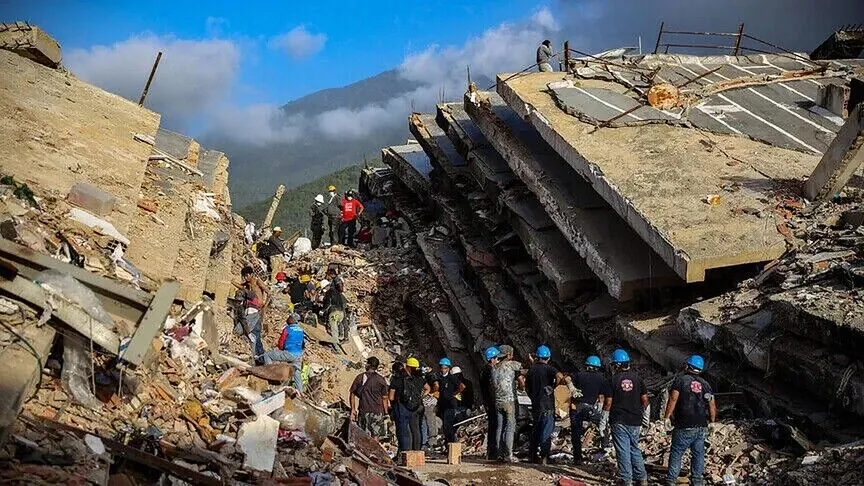 Venezuela'daki depremlerde hayatını kaybedenlerin sayısı 4 bin 333'e yükseldi