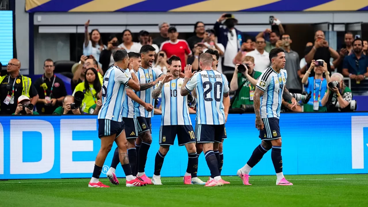 Dünya Kupası'nda Arjantin, Avusturya'yı geçerek son 32 turuna yükseldi: Messi'den resital!