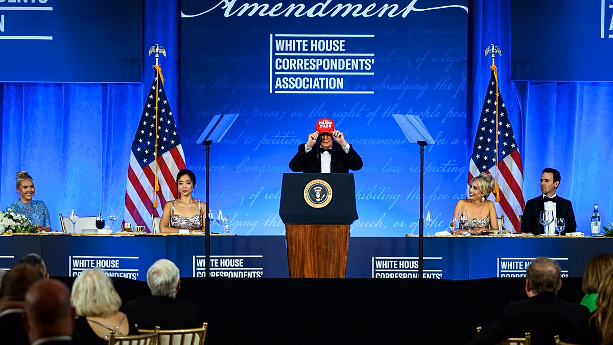 Trump, nisan saldırısının ardından Muhabirler Yemeği'ne geri döndü