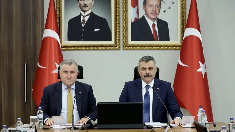 Bakanlar Çiftçi ile Bak, Spor Güvenliği Toplantısı’nı gerçekleştirdi