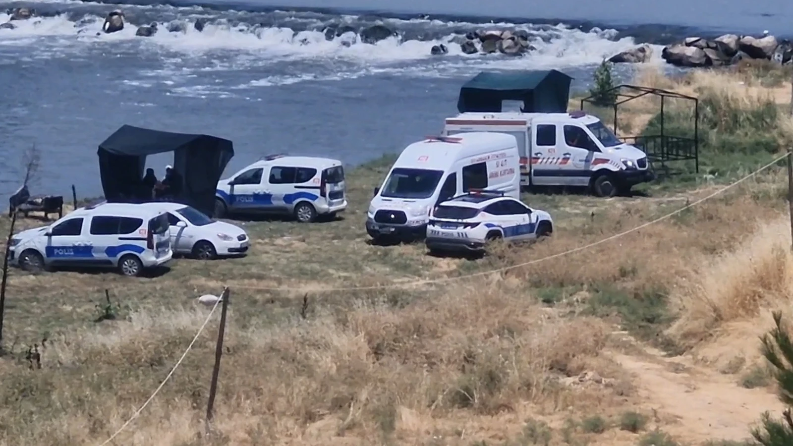 Dicle Nehri'nde erkek cesedi bulundu