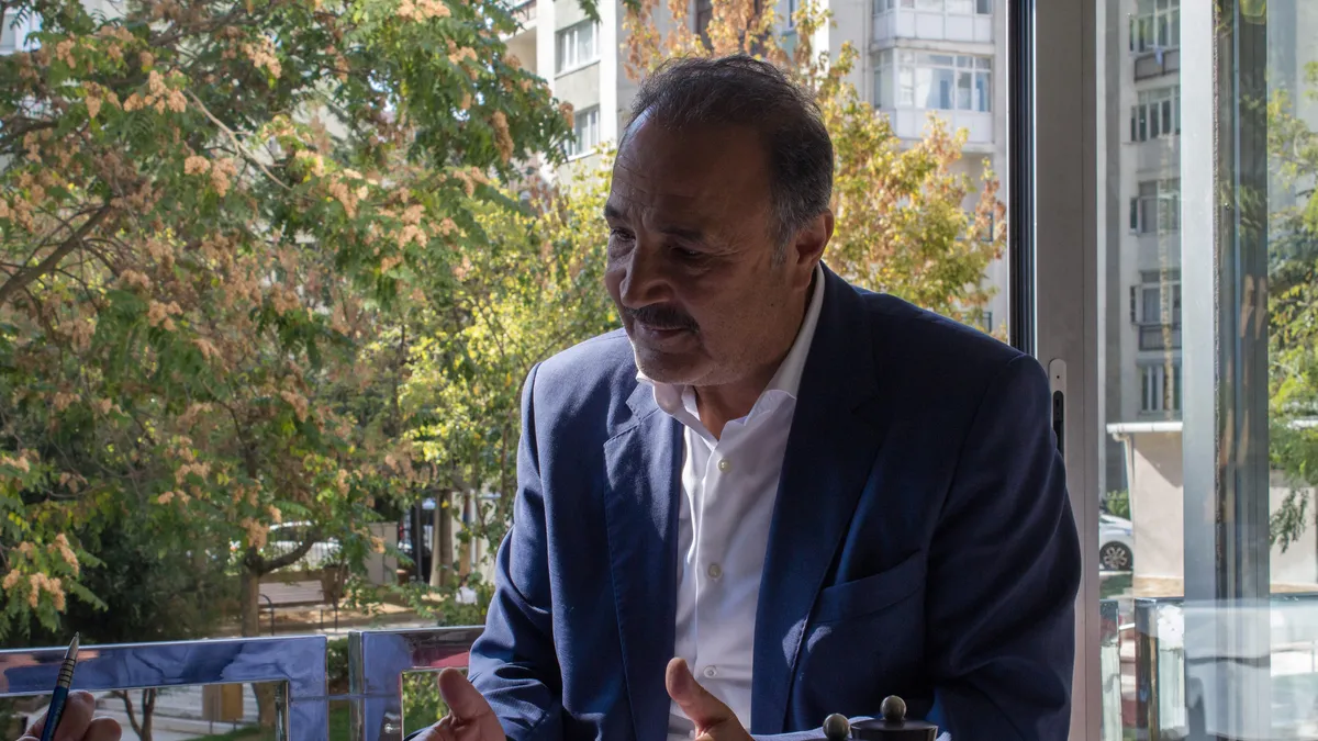 Eski CHP Genel Sekreteri Mehmet Sevigen'den Özgür Özel'e çağrı: Silivri prangasından kurtulmalı