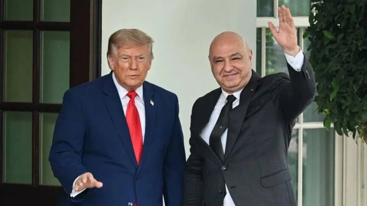 Lübnan lideri Trump'a hayranlığını dile getirince aferini kaptı! "Sizin gibi büyük bir başkan ile..."