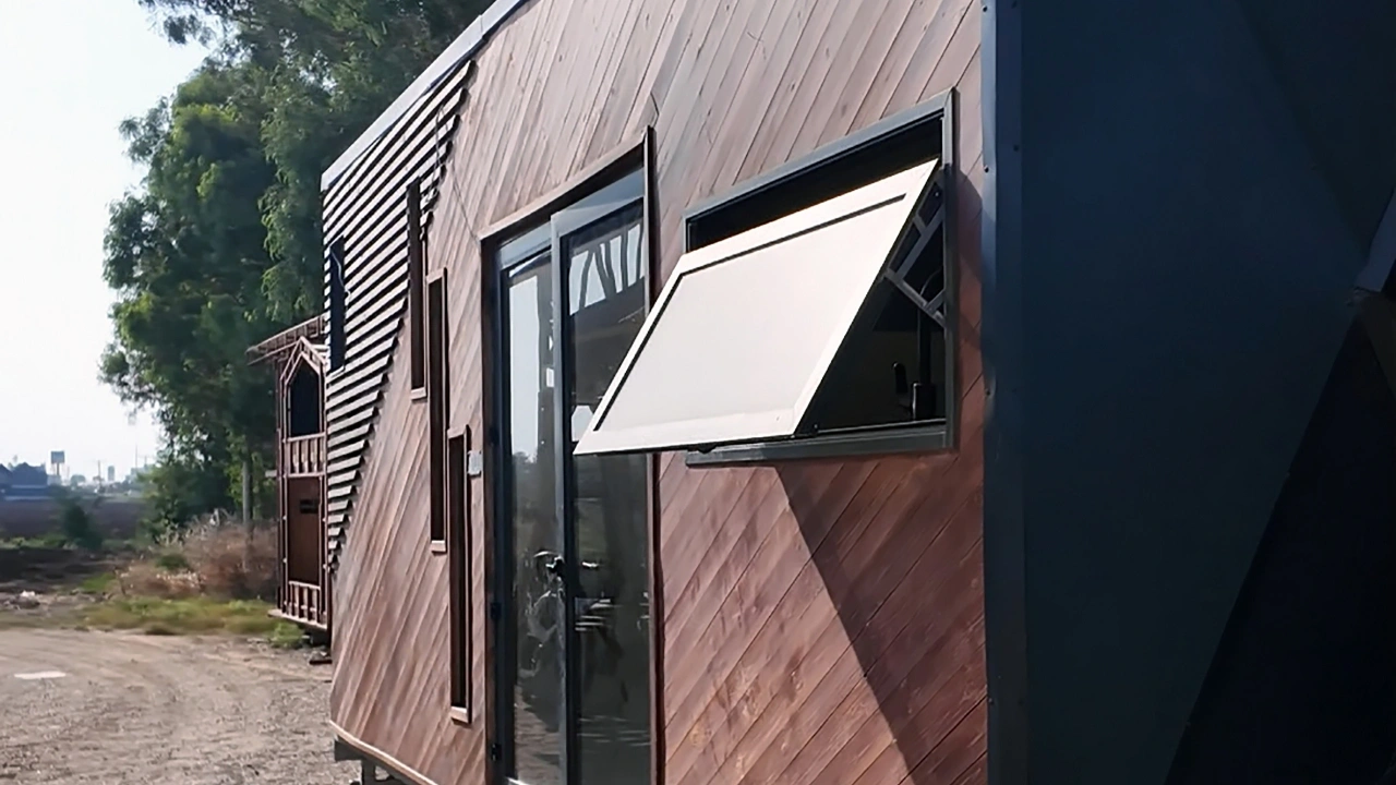 Bali'de tatildeydi! 1,65 milyon liralık tiny house'una döndüğünde şoke oldu
