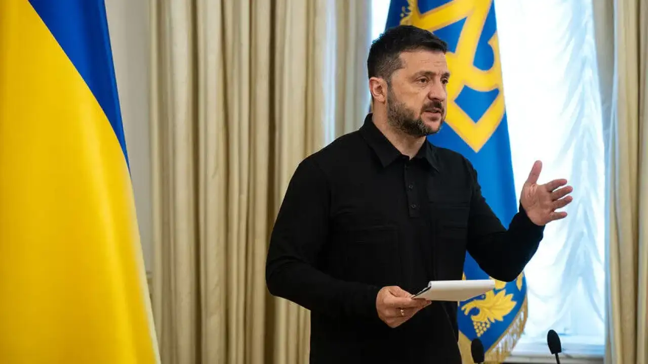 Zelenskiy duyurdu: Rusya’daki petrol tesisleri ve ihracat terminali vuruldu