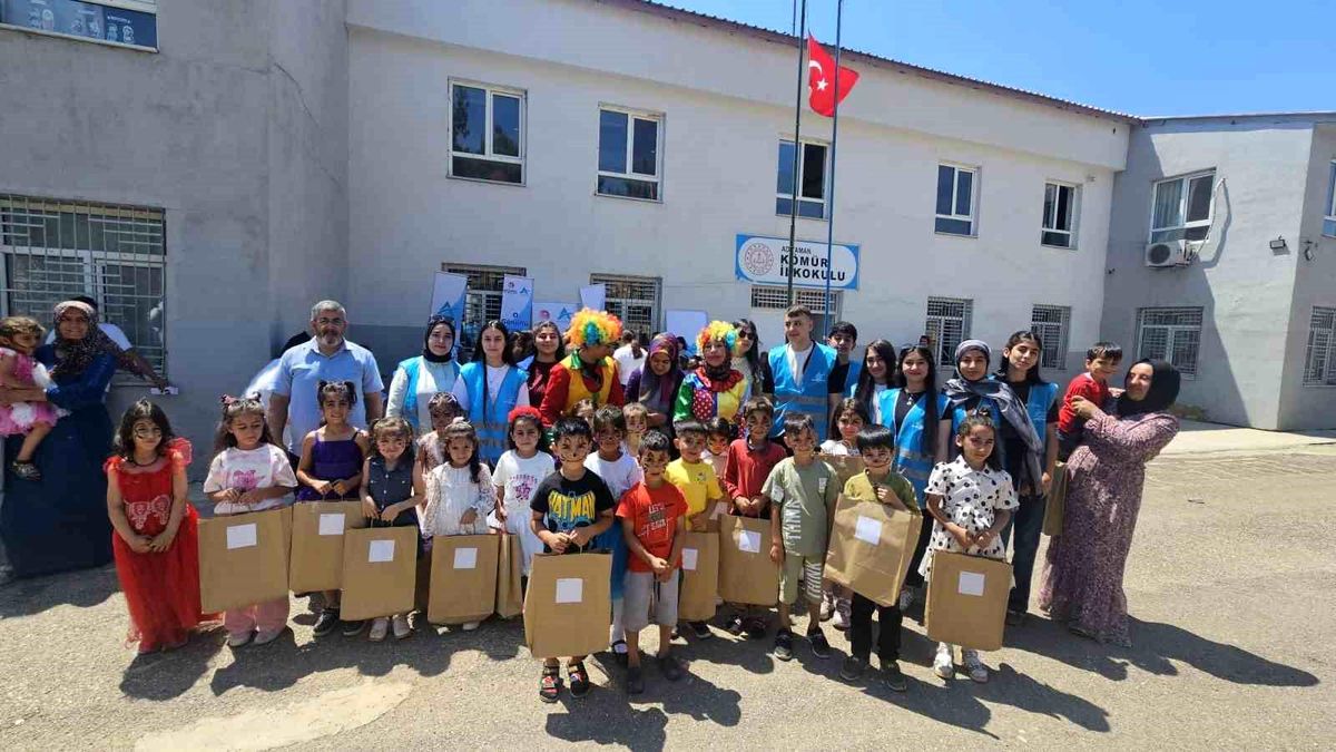 'O gönüllü sensin' projesi kapsamında gönüllülük faaliyetleri sürüyor