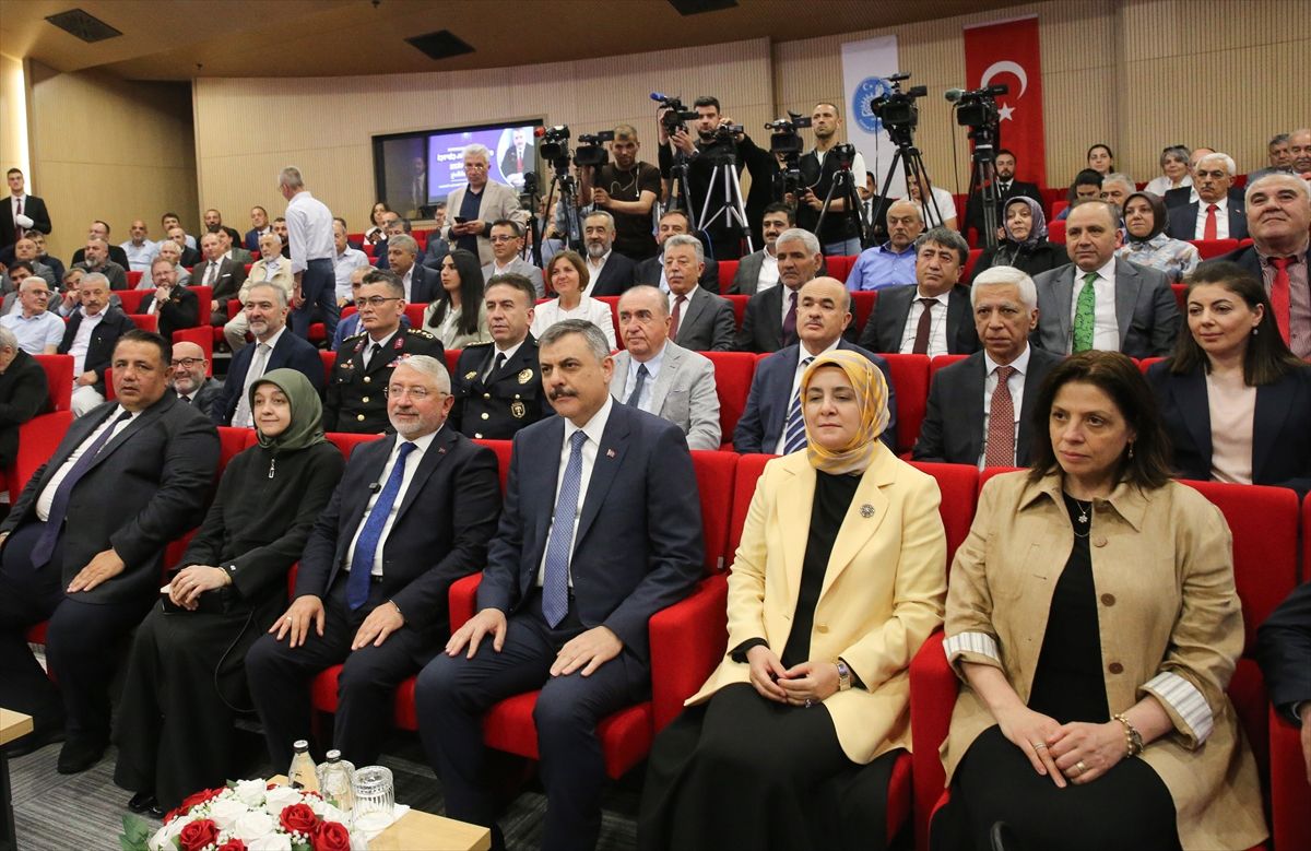 İçişleri Bakanı Çiftçi, Çorum'da fahri hemşehrilik berat töreninde konuştu Açıklaması