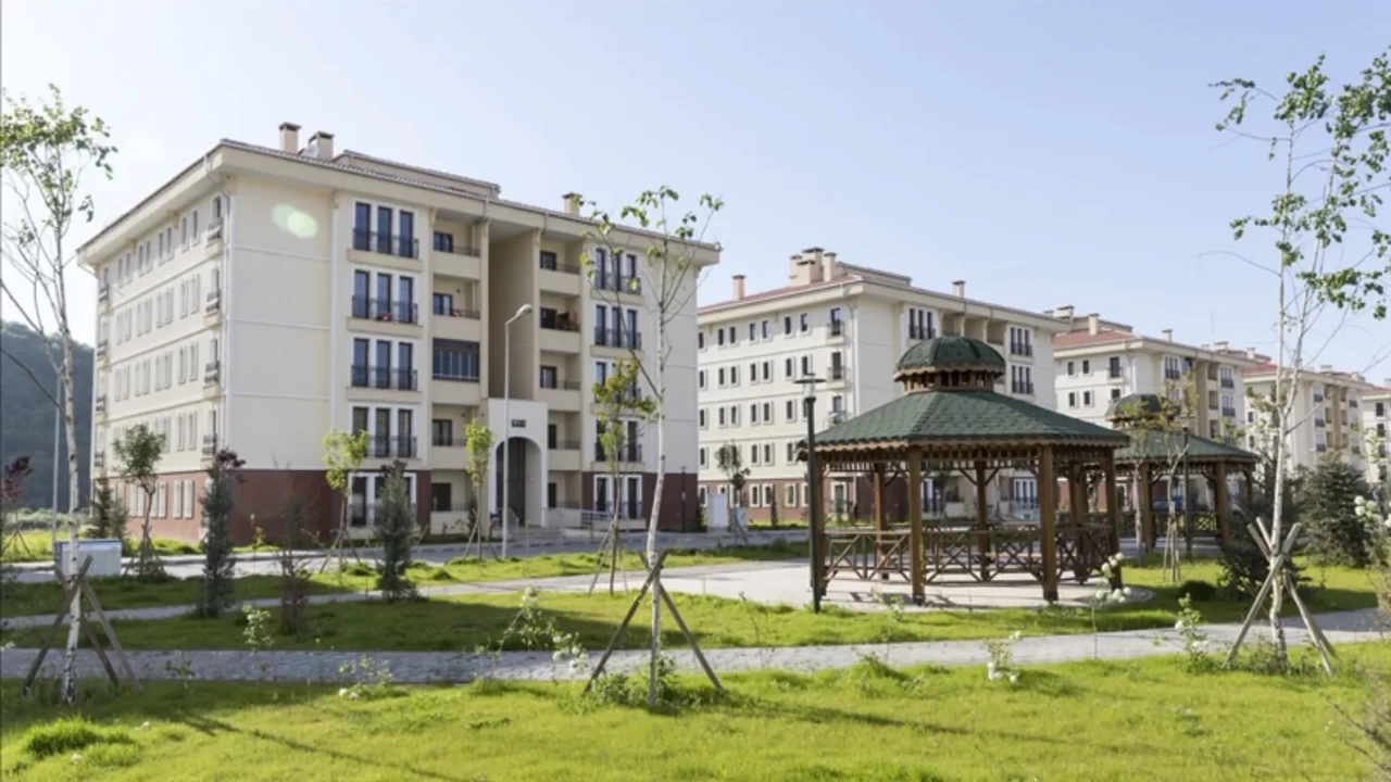 TOKİ’den Kurasız Dev Konut Fırsatı! 64 İlde 20 Bin Ev Satışa Çıktı – Başvuru Tarihleri Açıklandı