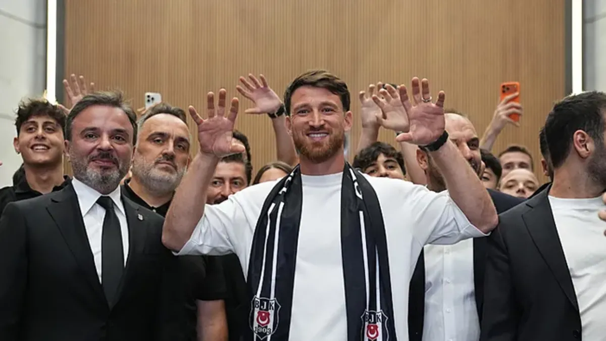 Beşiktaş transferi bitirdi! Salih Özcan, İstanbul'da!