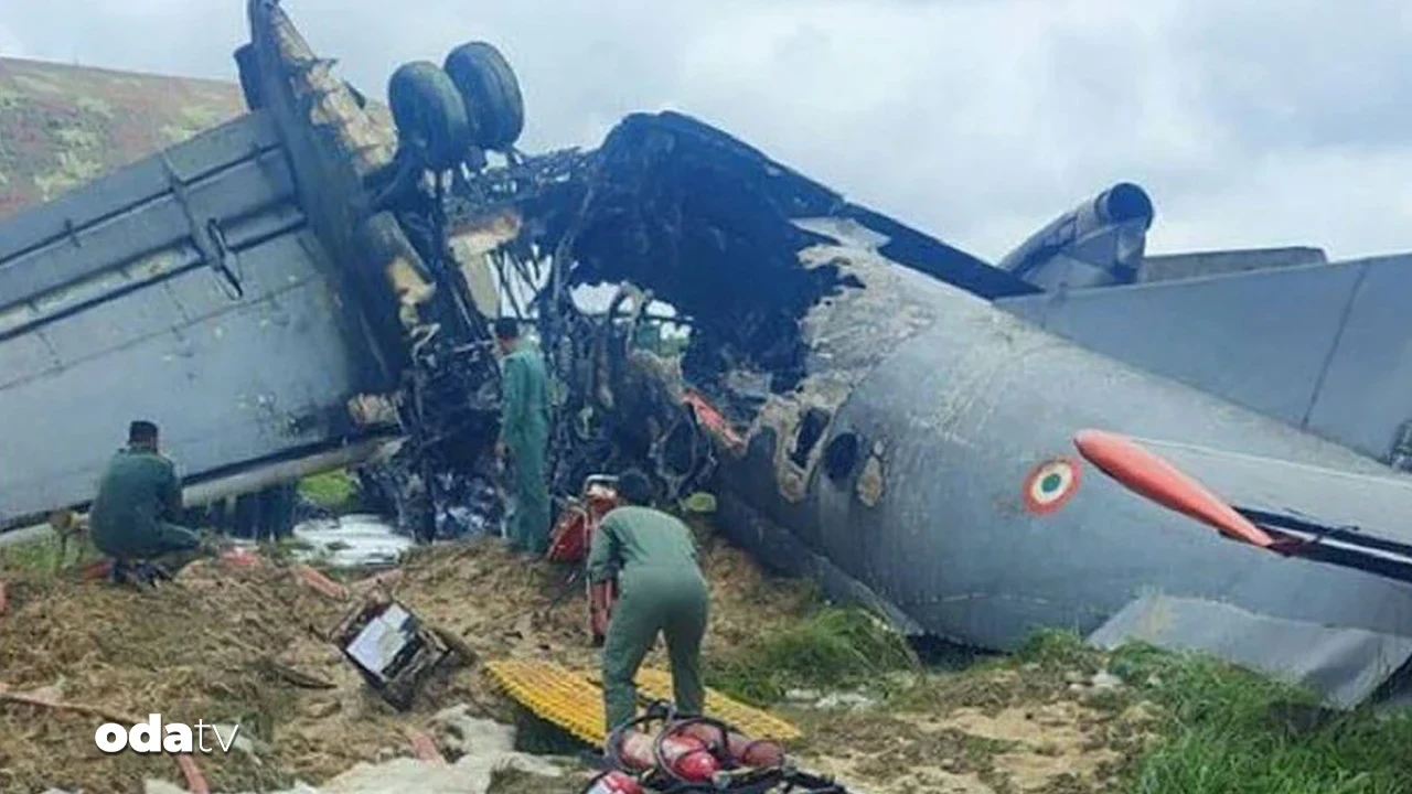 Hindistan'da askeri nakliye uçağı düştü