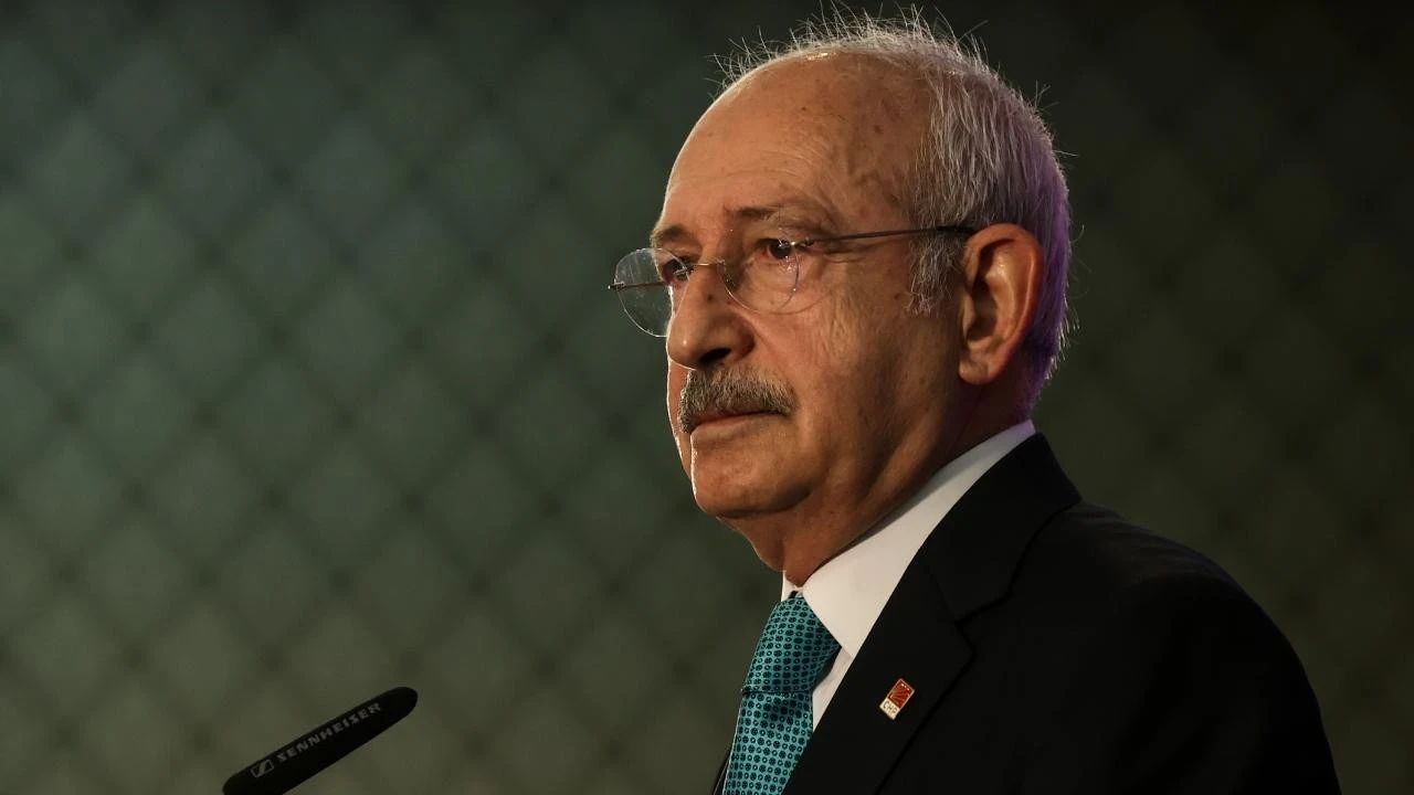 Kılıçdaroğlu cephesinden “yeni manifesto” sinyali! Bomba kulisi Aytunç Erkin verdi: Özgür Özel ile Kılıçdaroğlu görüşebilir