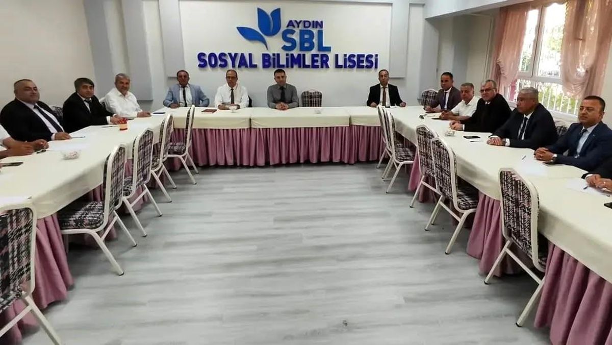 Aydın'da ilçe milli eğitim müdürleri bir araya geldi