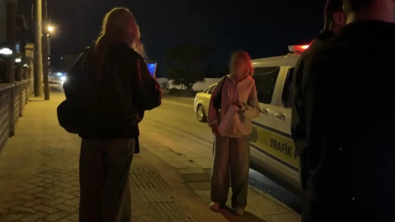 Daha 15 yaşında! Trafik ekipleri yakaladı, marifetmiş gibi bir de poz verdi