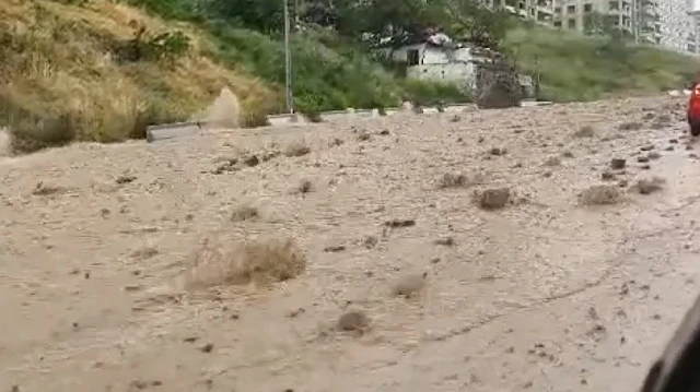 Ankara'da sağanak etkili oldu