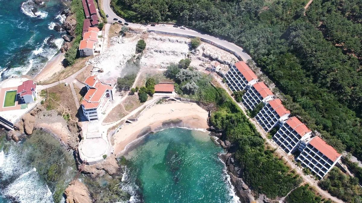 Beykoz Riva'da 'Metruk Otel' yıkılıyor, yerine dev Gençlik Kampı geliyor